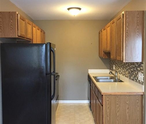 4th image of 27625 Harrison Woods Ln
