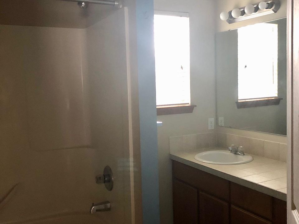 1st image of 18003 17th Avenue Ct E
