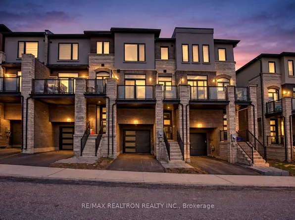 155 Equestrian Way #33, Cambridge, ON N3E 0E8