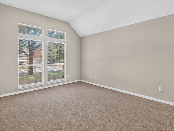 5th image of 6928 Spring Valley Way