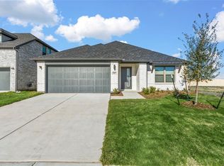 527 Silver Springs Ln, Lavon, TX 75166