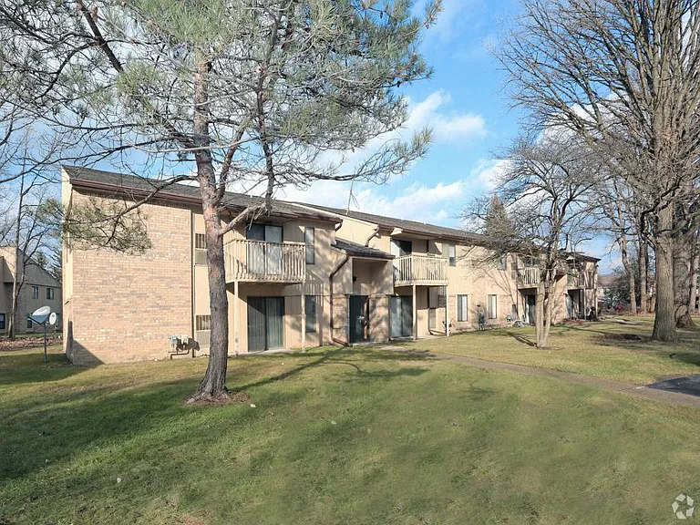 West Oaks — Photo 18