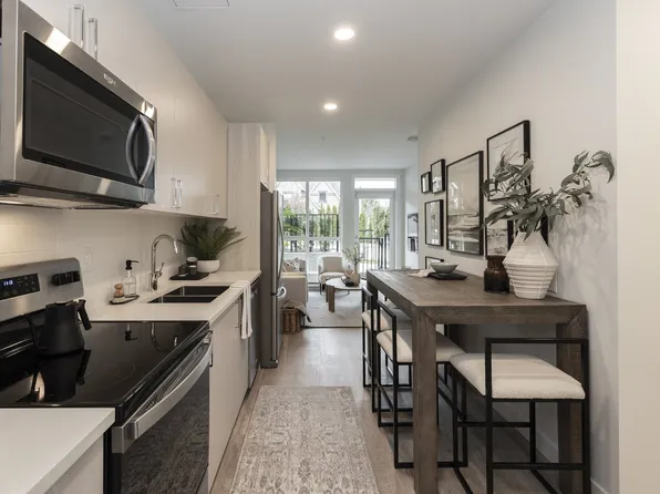 717 Como Lake Avenue, 717 Como Lake Ave, Coquitlam, BC V3J 0M5