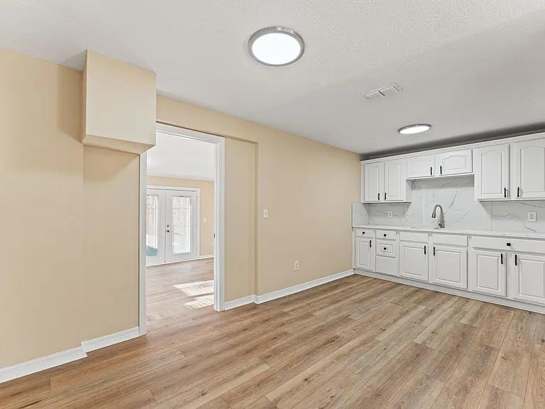 10172 Melanie Ave — Photo 7