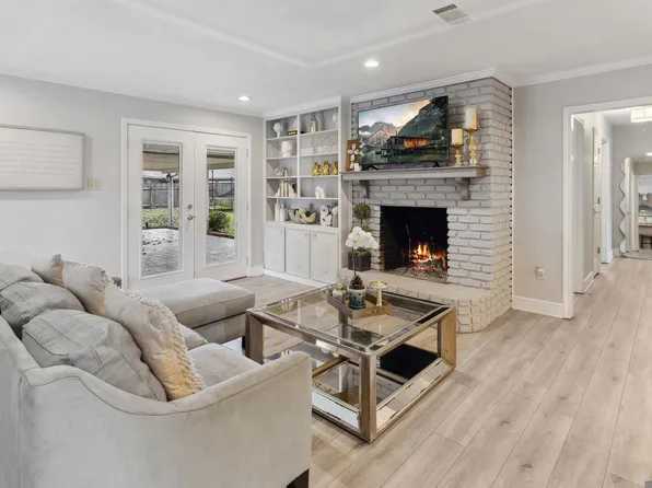 2413 Guilford Dr, Baton Rouge, LA 70808