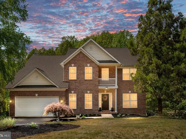 100 Huntington Hills Ln, Fredericksburg, VA 22401