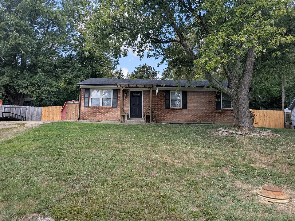 105 Woodland Park Cir