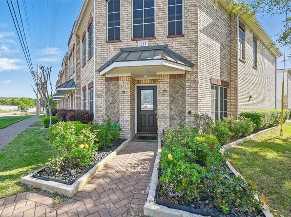 211 S Kealy Ave, Lewisville, TX 75057