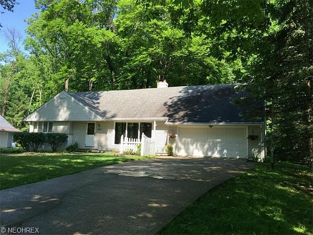 1st image of 355 Beechwood Dr