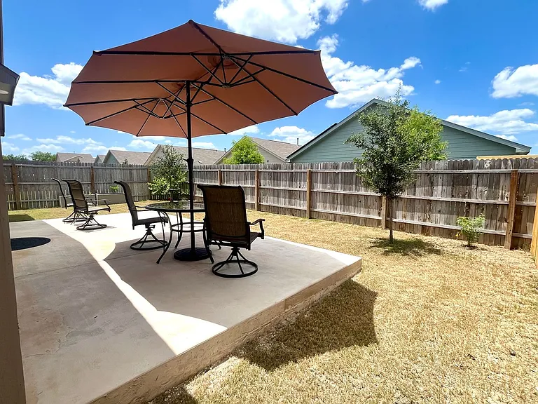 7715 Yeti Park — Photo 24