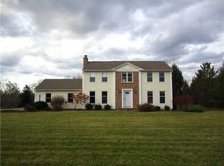 37 Plains Rd, Honeoye Falls, NY 14472