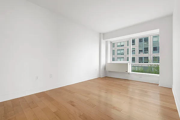 Rented by Compass | media 30