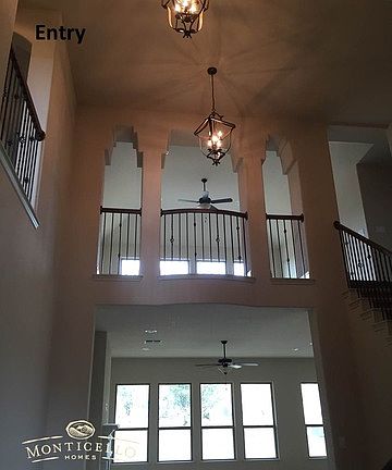 5th image of 311 Evans Oak Ln