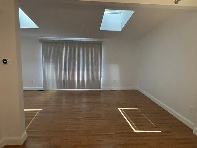 103 Leanne Dr — Photo 7