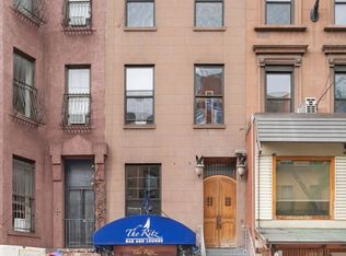 369 W 46th St, New York, NY