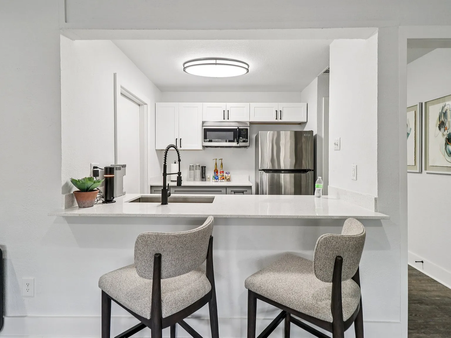 Woodbridge Townhomes — Photo 3