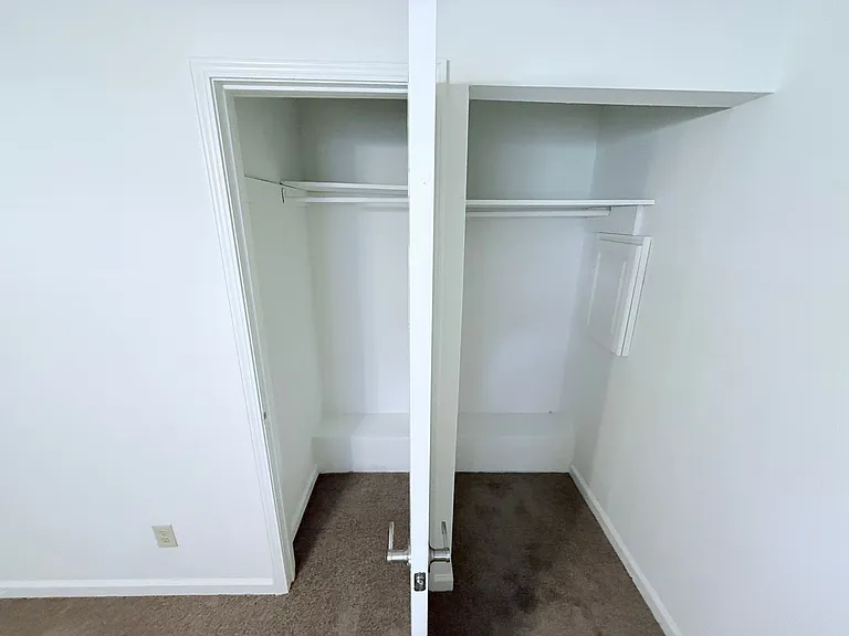 1100 Park Ln #201 — Photo 13