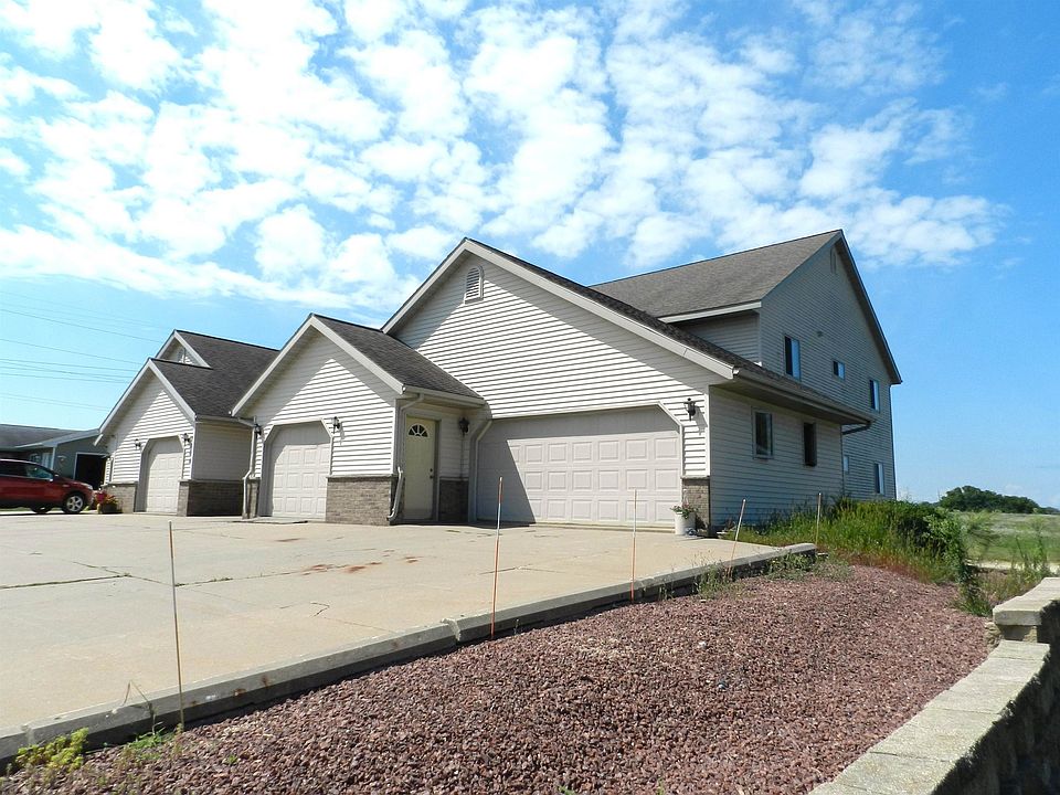 1st image of 1500 / 1075 Packers / Lancaster Court