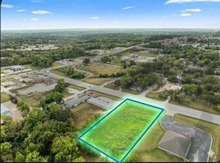 N Centennial Blvd, Nevada, MO 64772