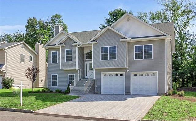 1st image of 8 Terpak Ct