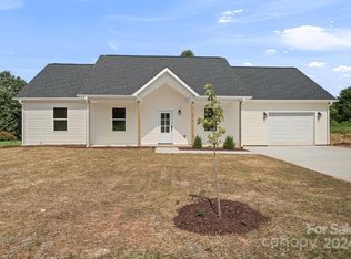 166 Tranquility Ln #24, Harmony, NC 28634