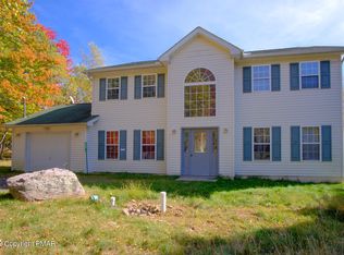 112 Lower Notch Rd, Albrightsville, PA 18210