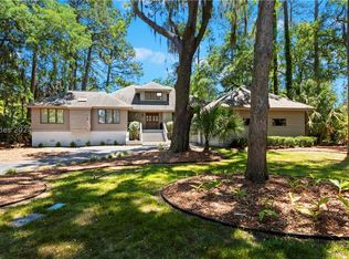 16 Loomis Ferry Rd, Hilton Head Island, SC 29928