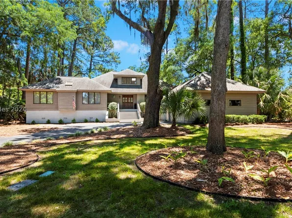 16 Loomis Ferry Rd, Hilton Head Island, SC 29928