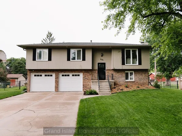 4180 Arizona Ave, Grand Island, NE 68803