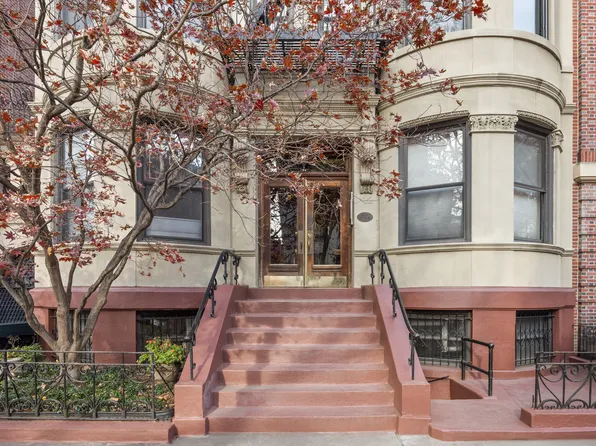 175 Amity Street image 1 of 6