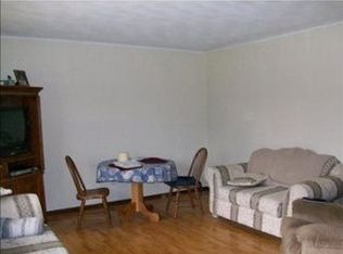 11229 Hemlock Dr, Osceola, IN 46561