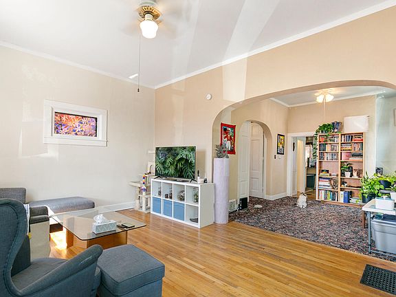 2nd image of 1544 N Lafayette St