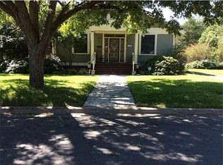 1205 W 7th St, Taylor, TX 76574