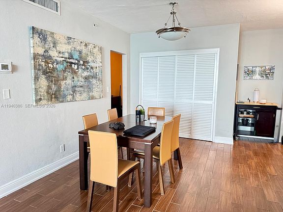 4th image of 3001 S Ocean Dr APT 1421