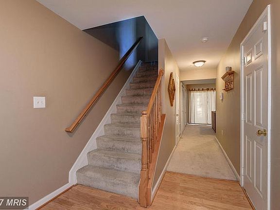 5th image of 9722 Woodyard Cir