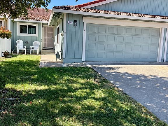 2nd image of 104 Bryce Way