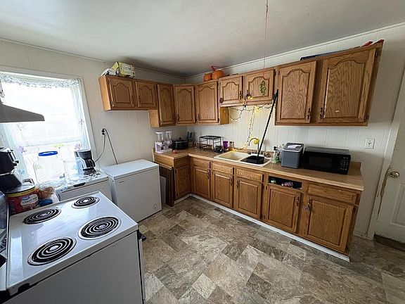 3rd image of 511 3RD STREET SOUTH