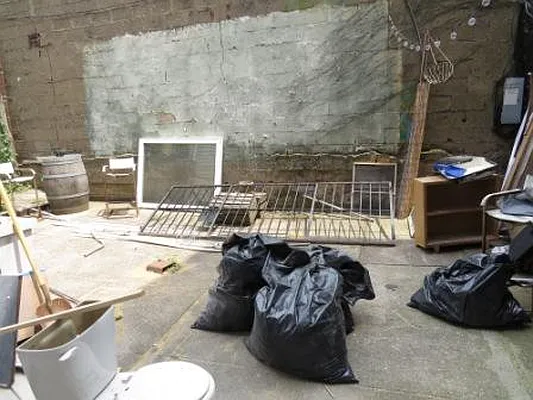 Rented by Capri Jet Realty Corp | media 24