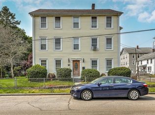 91 Arnold St, Lincoln, RI 02865