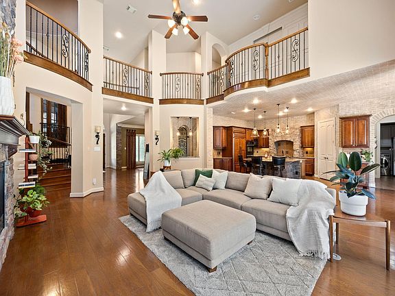 5th image of 5906 Dillon Creek Ln