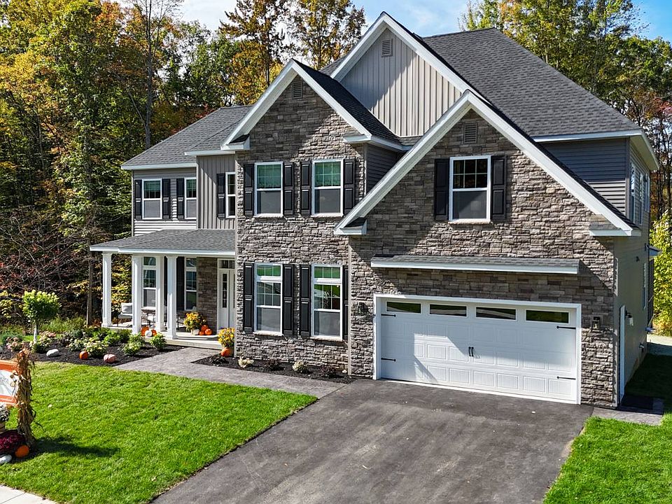 1st image of 34 Tamarack St