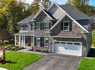 34 Tamarack St, Ballston Lake, NY 12019