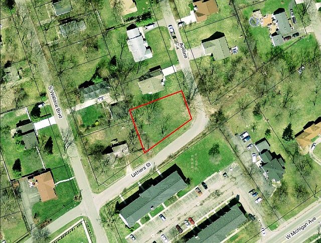 2nd image of 310 Aveline Ave