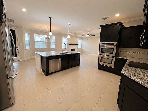 3rd image of 6213 Morganite Ln