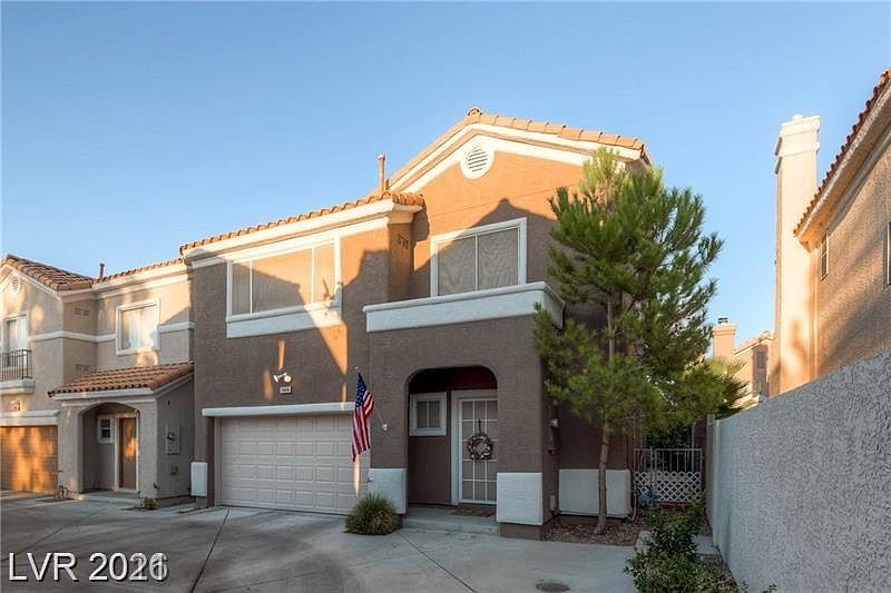 2nd image of 1444 Morro Creek St