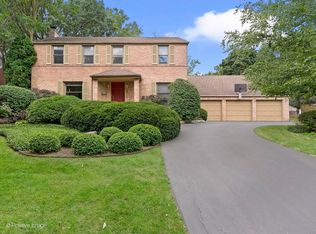 270 Holmes Ave, Clarendon Hills, IL 60514