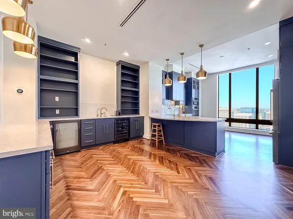 10 E Lee St Unit 2701, Baltimore, MD 21202