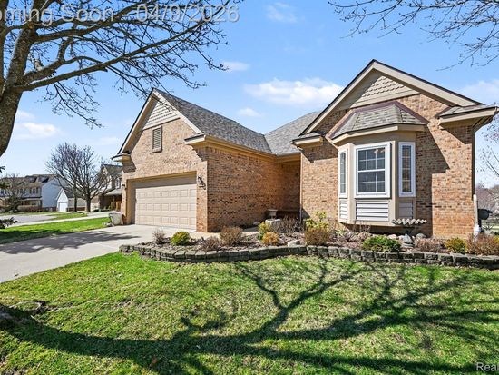 30949 Tanglewood Dr, Novi, MI 48377