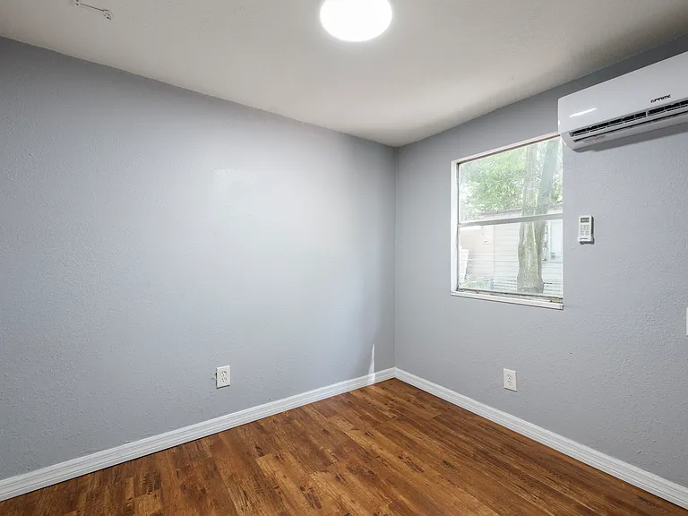 4235 Memphis Ave — Photo 13