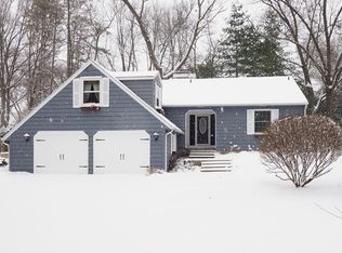 2505 Pine Ridge Rd, Kalamazoo, MI 49008